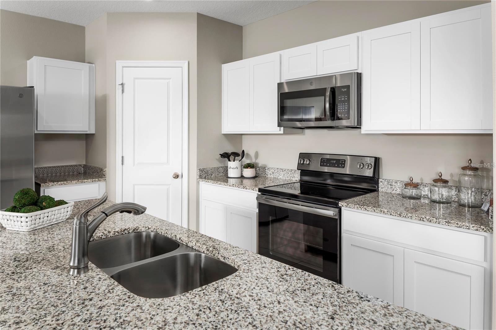 Image 16 of 22 For 1546 Finnigan Circle