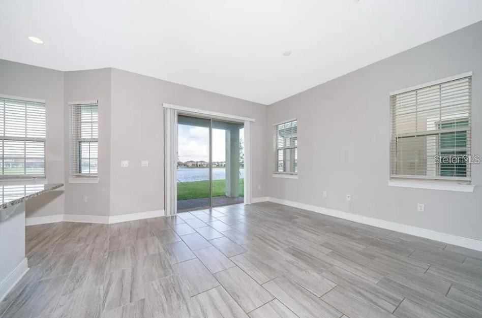 Image 16 of 23 For 10425 Siddington Dr