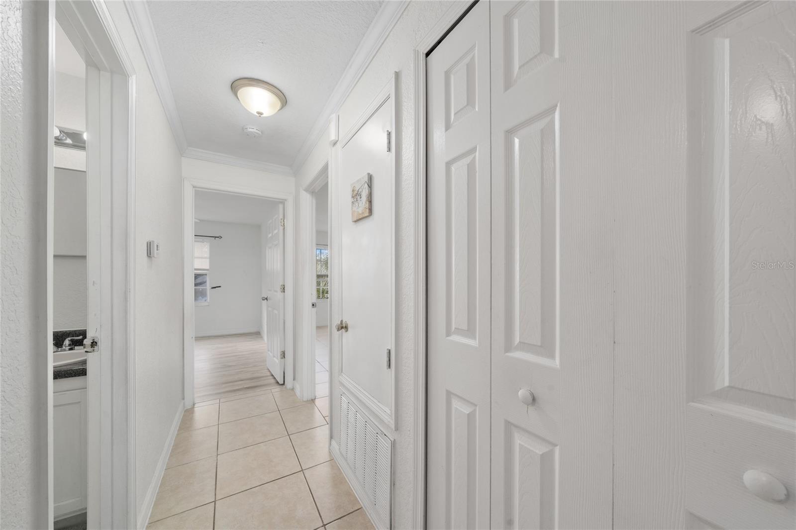 Image 13 of 26 For 4427 Hector Court 3