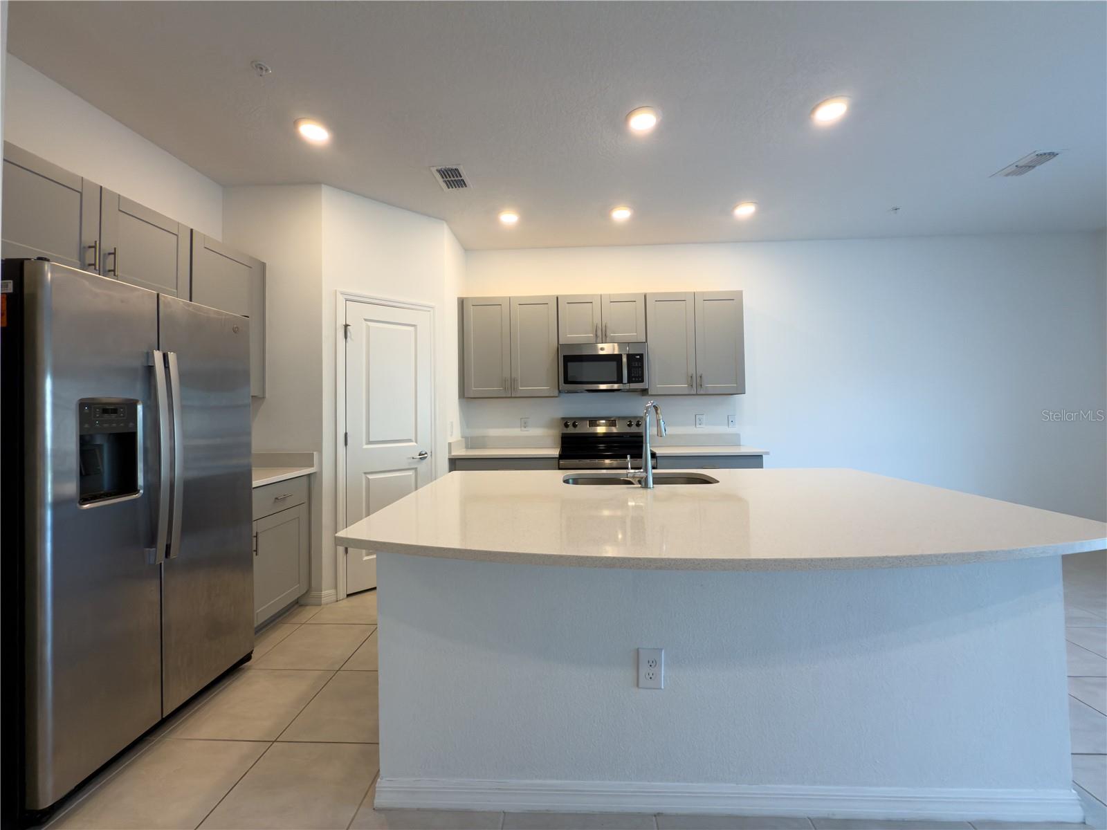 Image 10 of 32 For 5060 Spangle Drive