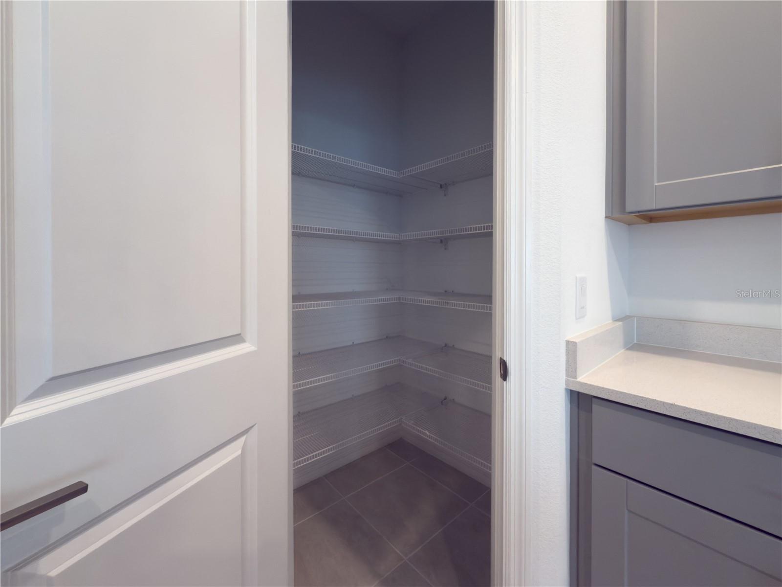 Image 18 of 32 For 5060 Spangle Drive