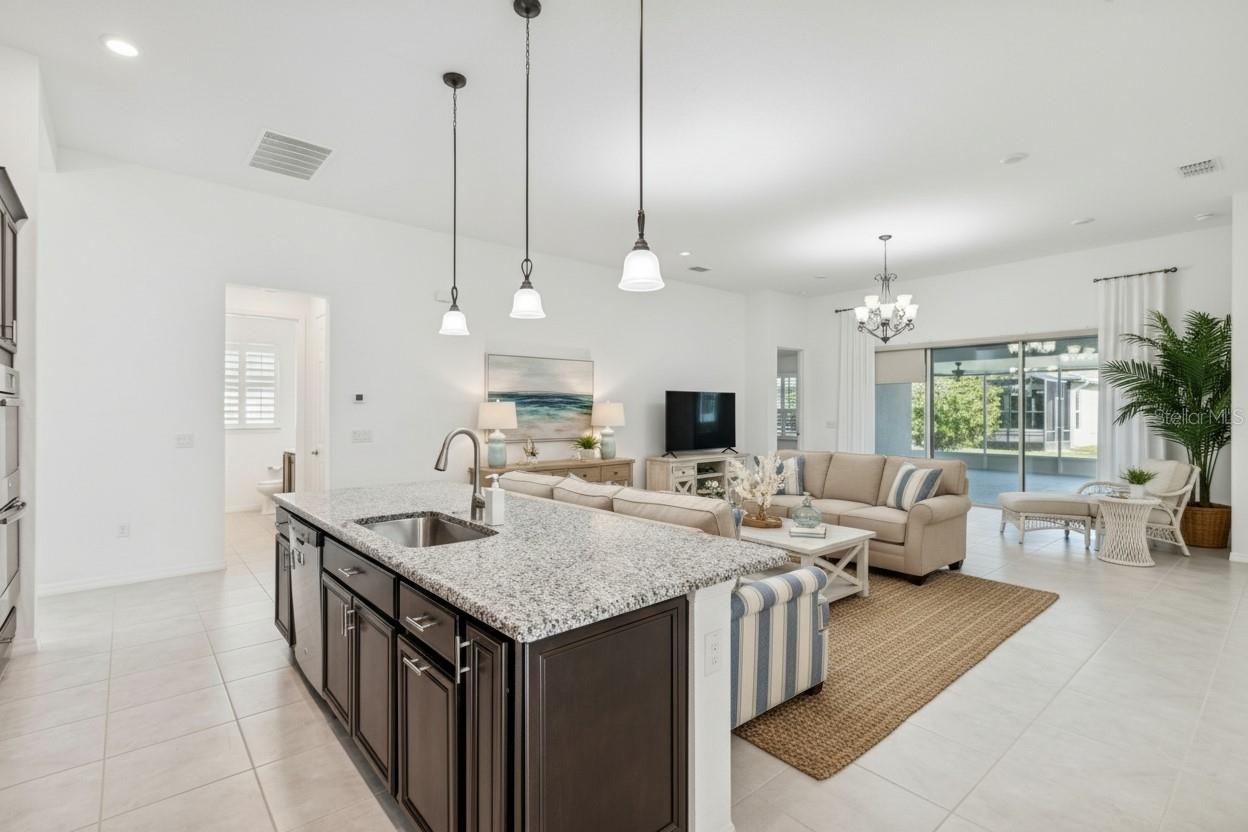 Image 6 of 41 For 711 San Joaquin Road