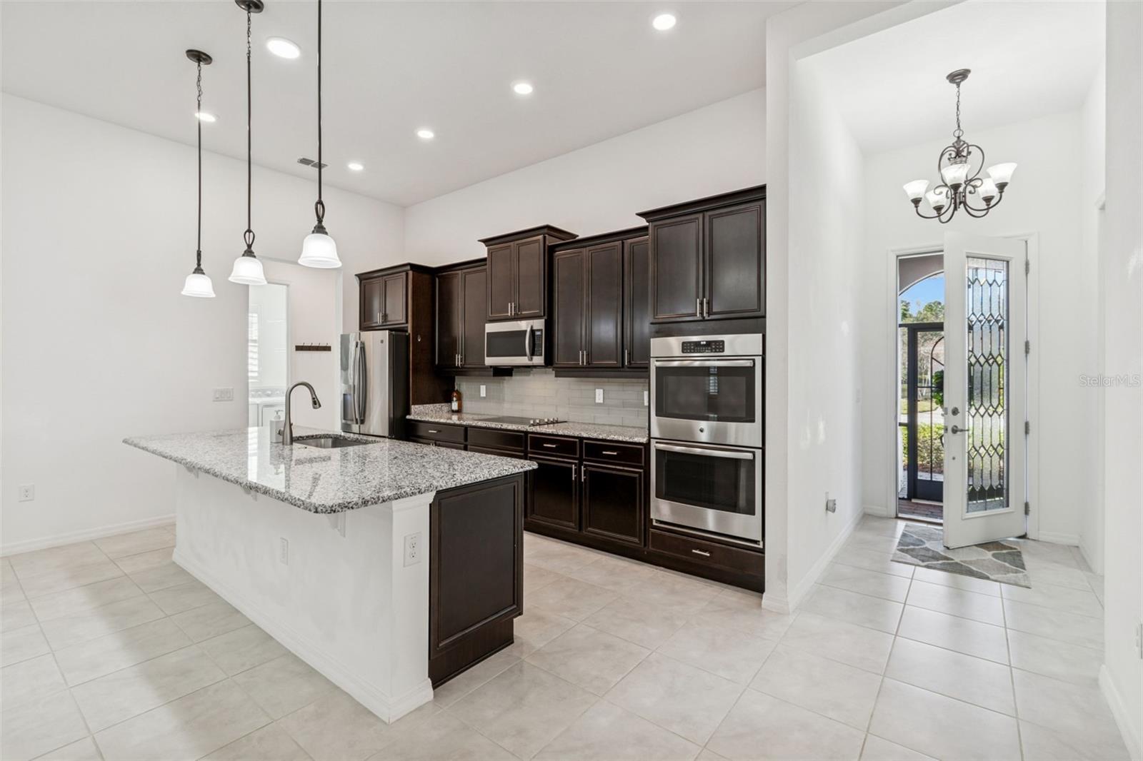 Image 7 of 41 For 711 San Joaquin Road