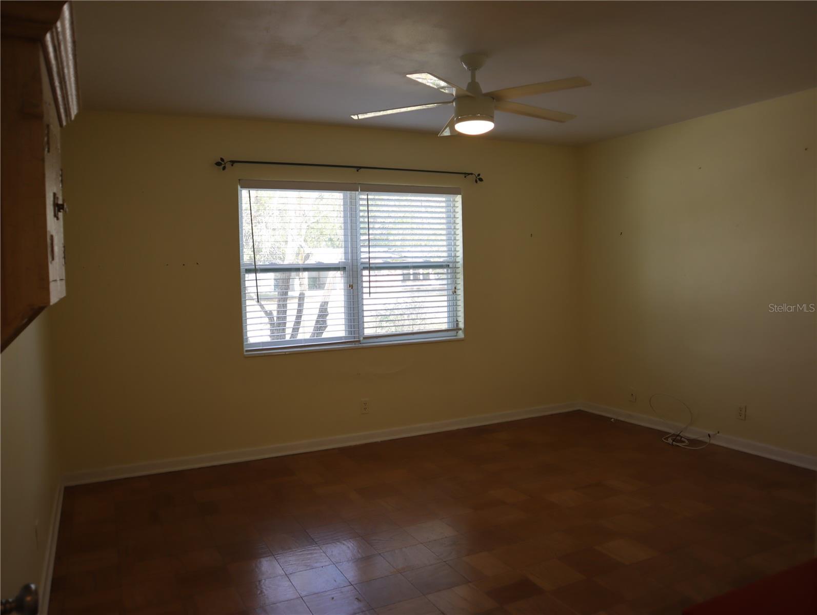 Image 17 of 26 For 940 Oleander Drive Se