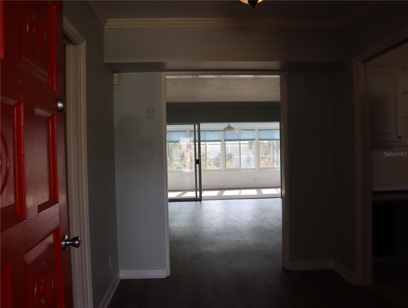 Image 7 of 26 For 940 Oleander Drive Se