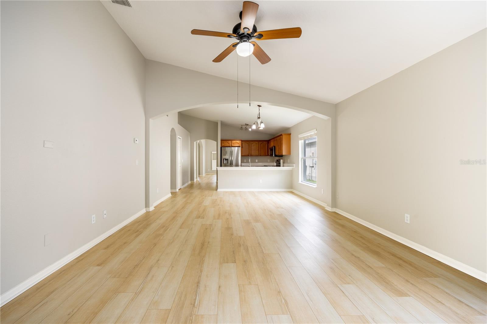 Image 11 of 42 For 9933 Portofino Drive