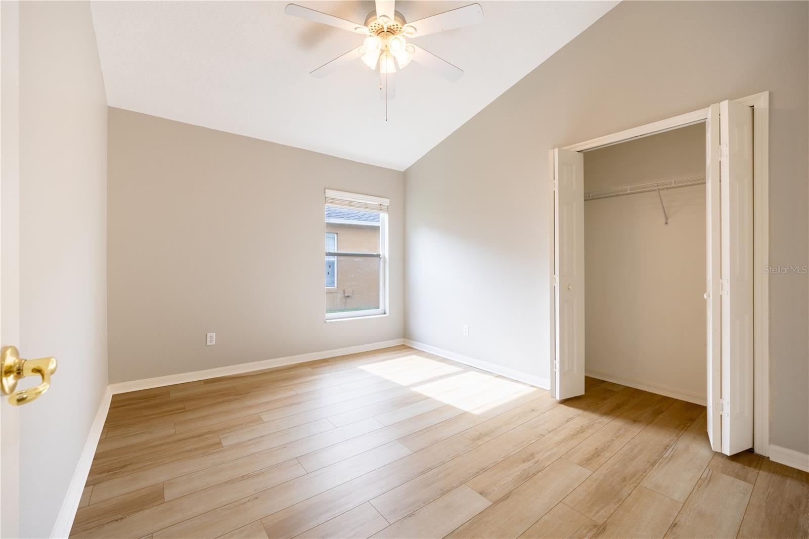 Image 33 of 42 For 9933 Portofino Drive