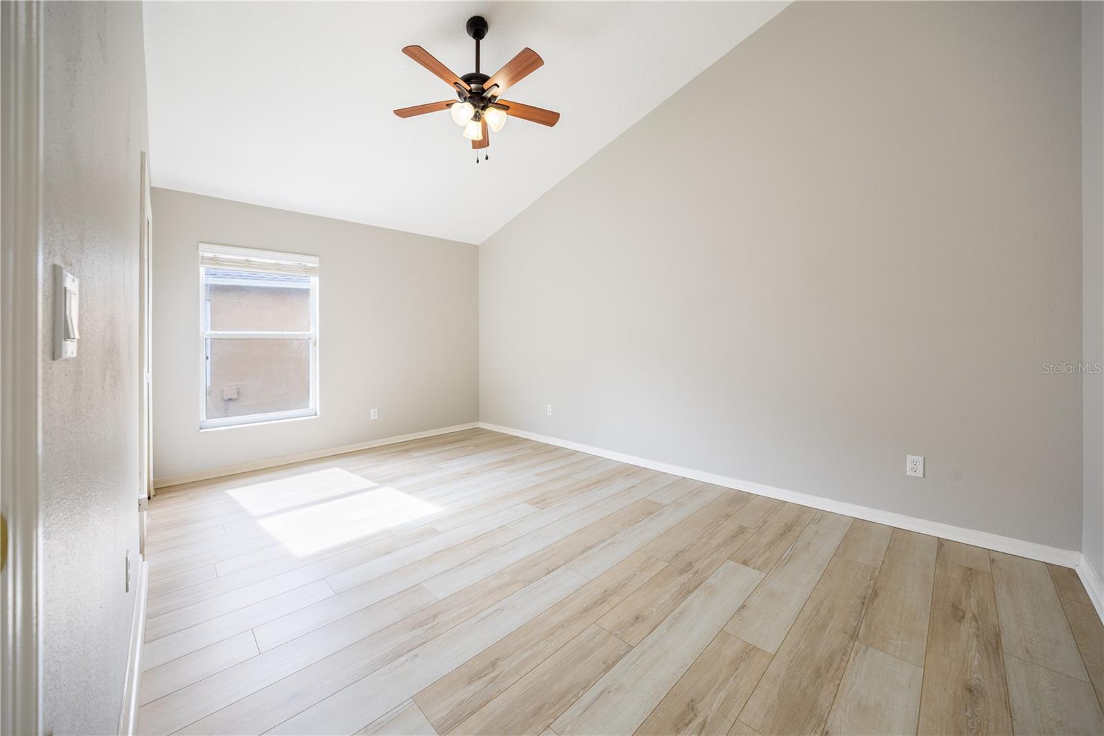 Image 36 of 42 For 9933 Portofino Drive