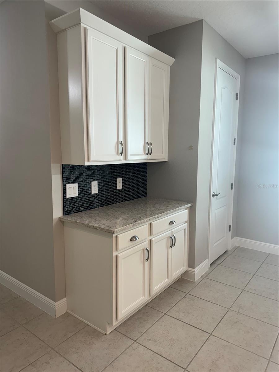 Image 8 of 42 For 6940 Bridgman Street