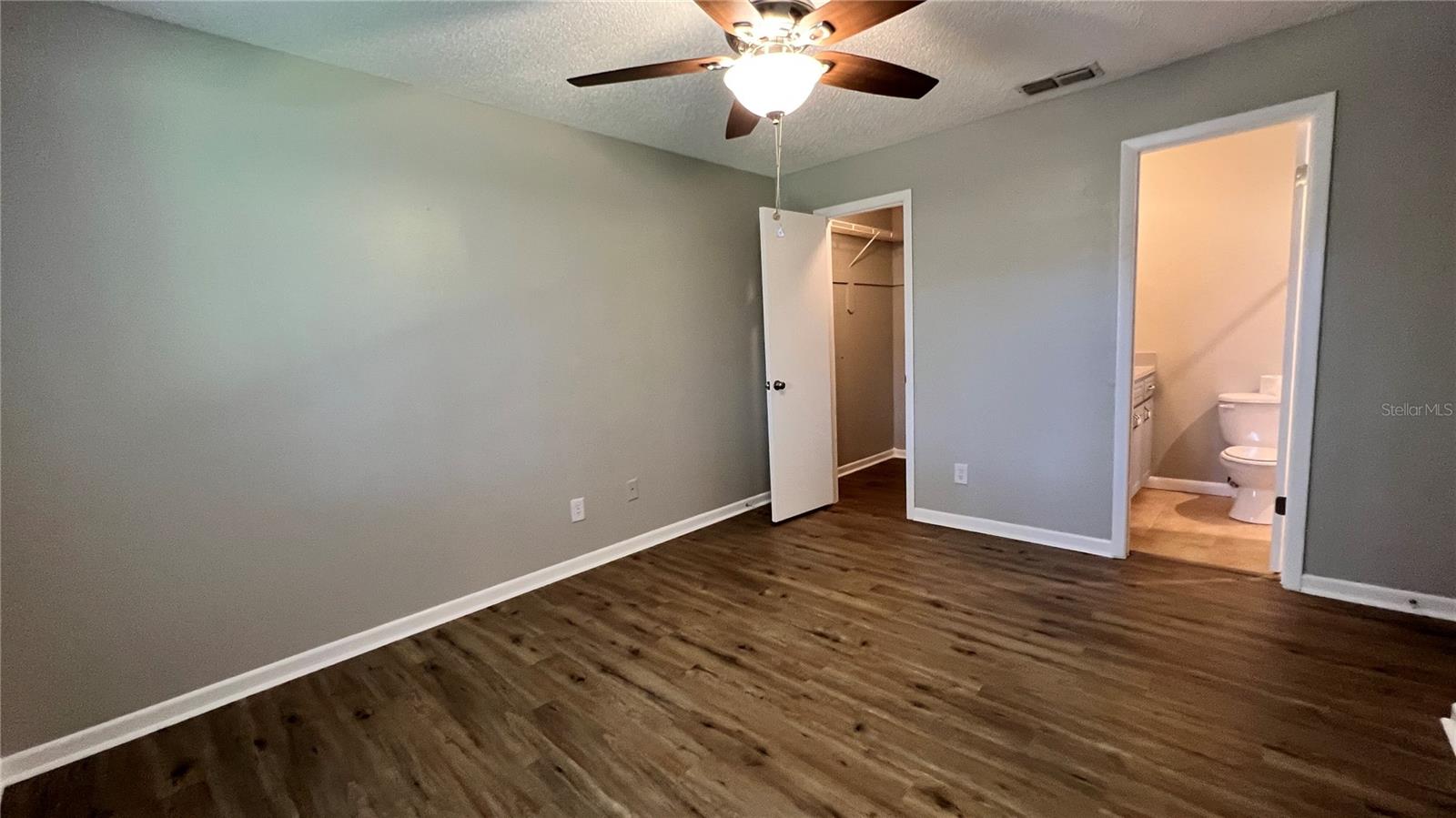 Image 11 of 19 For 632 Pavare Court 632