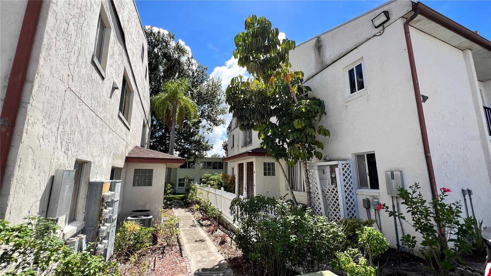 Image 15 of 19 For 632 Pavare Court 632