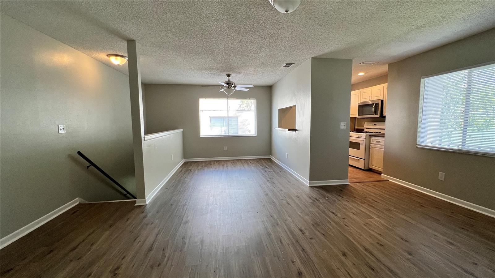 Image 3 of 19 For 632 Pavare Court 632