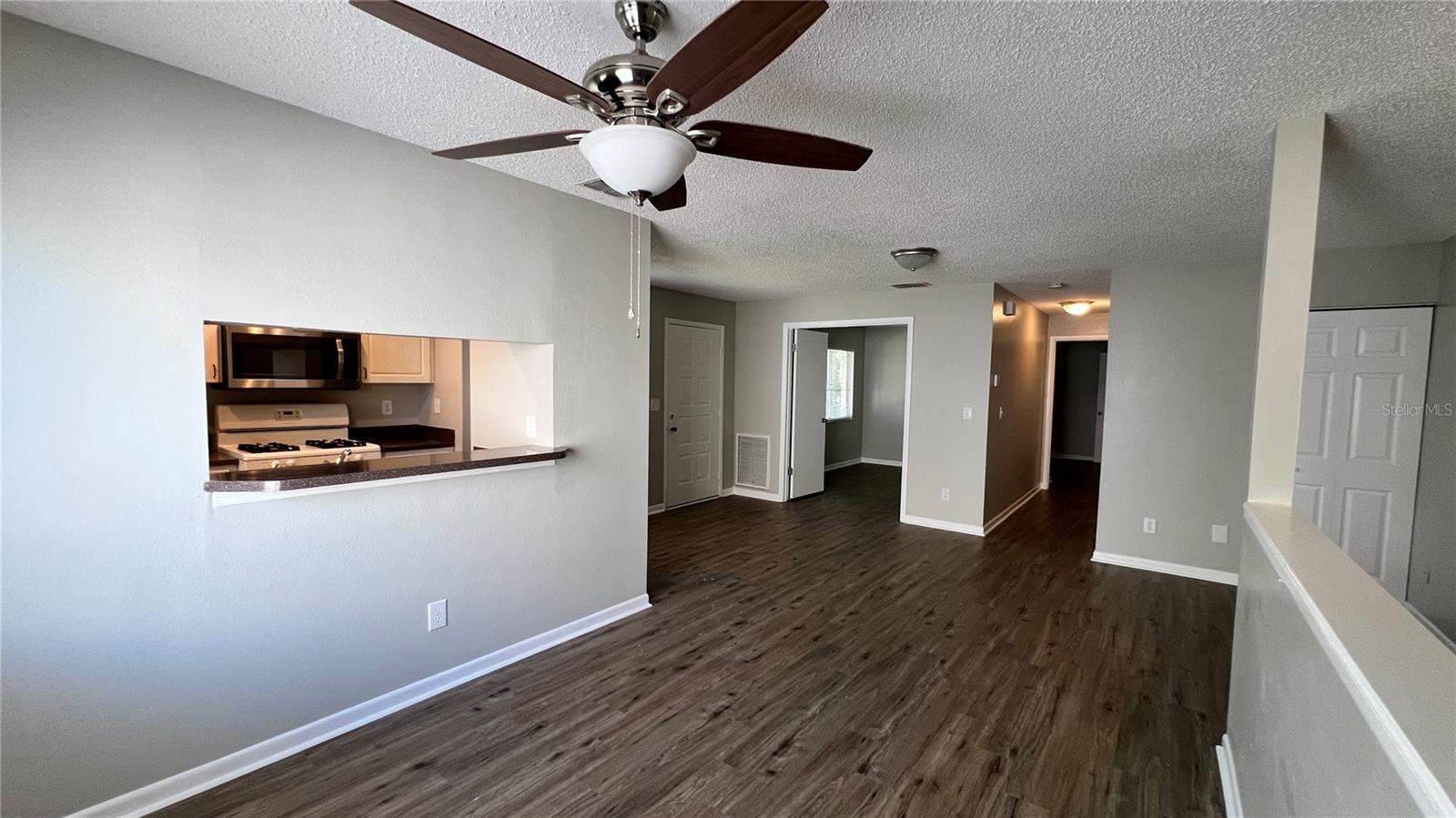 Image 7 of 19 For 632 Pavare Court 632