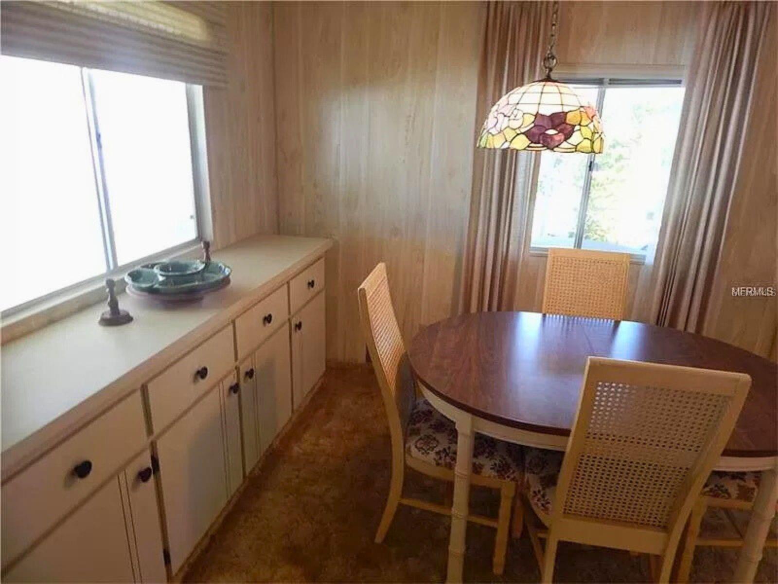 Image 4 of 19 For 498 Longwood Drive