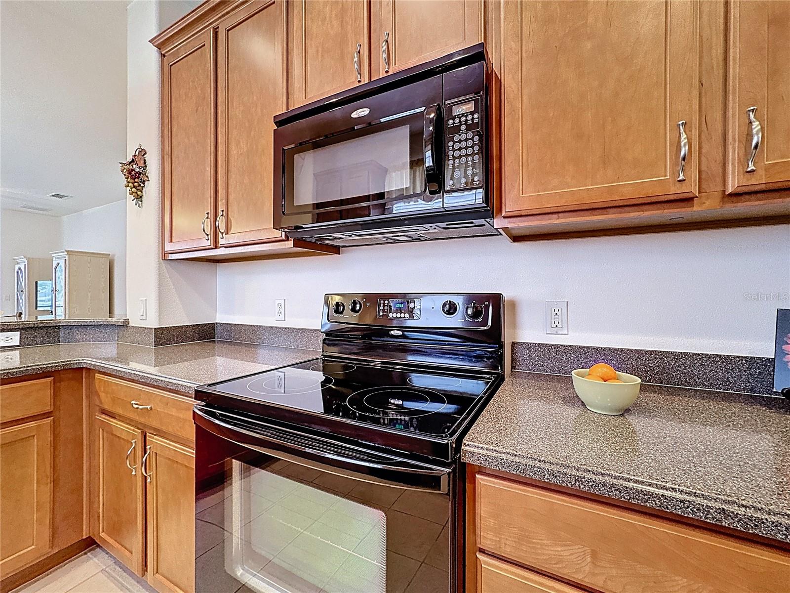 Image 17 of 77 For 2711 Palm Tree Drive