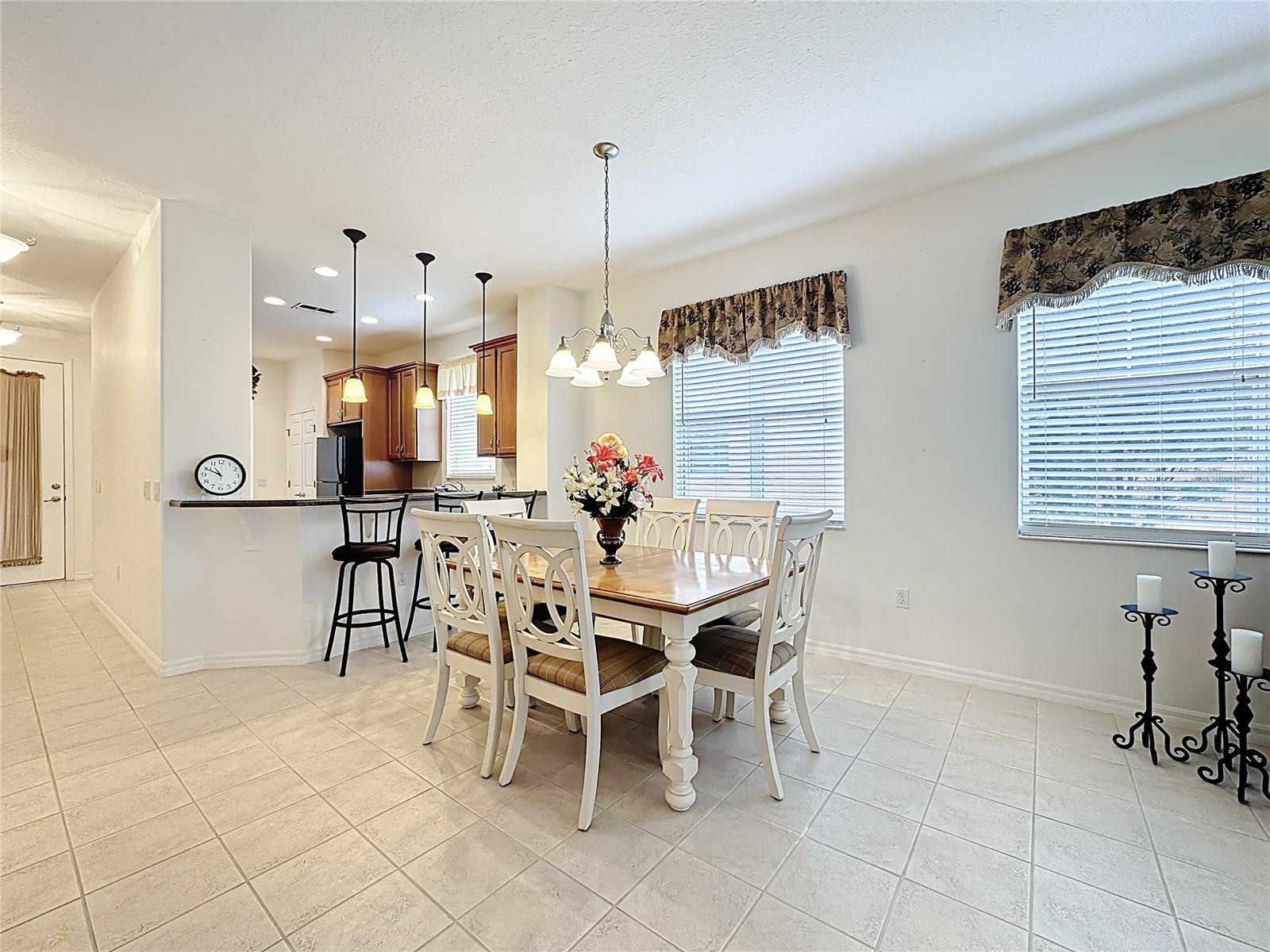 Image 23 of 77 For 2711 Palm Tree Drive