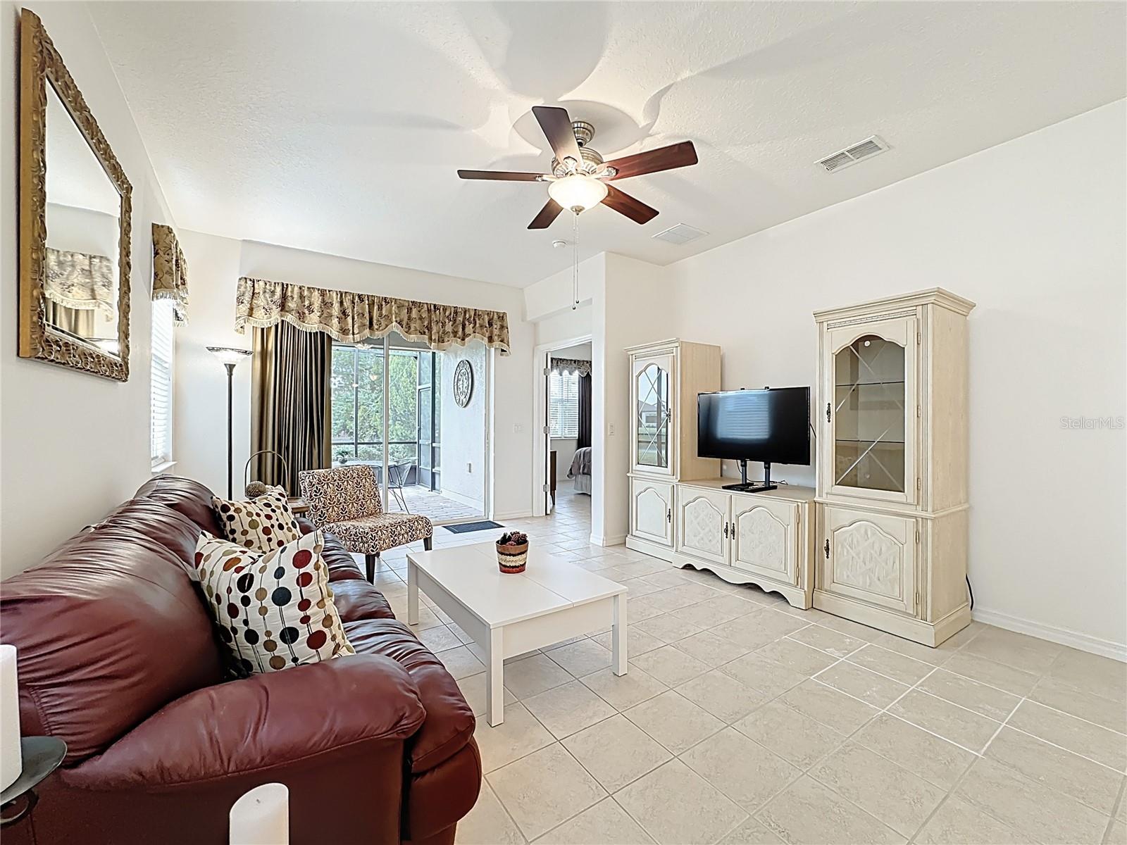 Image 27 of 77 For 2711 Palm Tree Drive