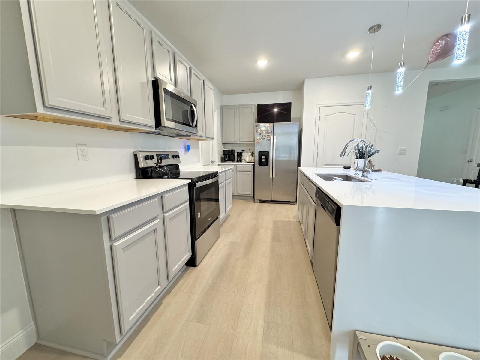 Image 5 of 20 For 1388 Berry Ln