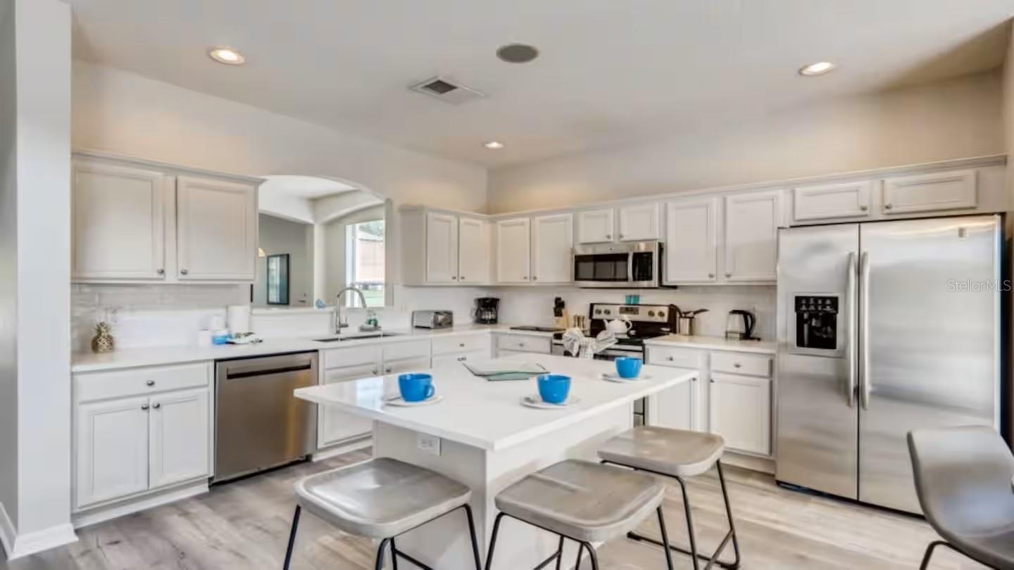 Image 10 of 34 For 8527 La Isla Drive