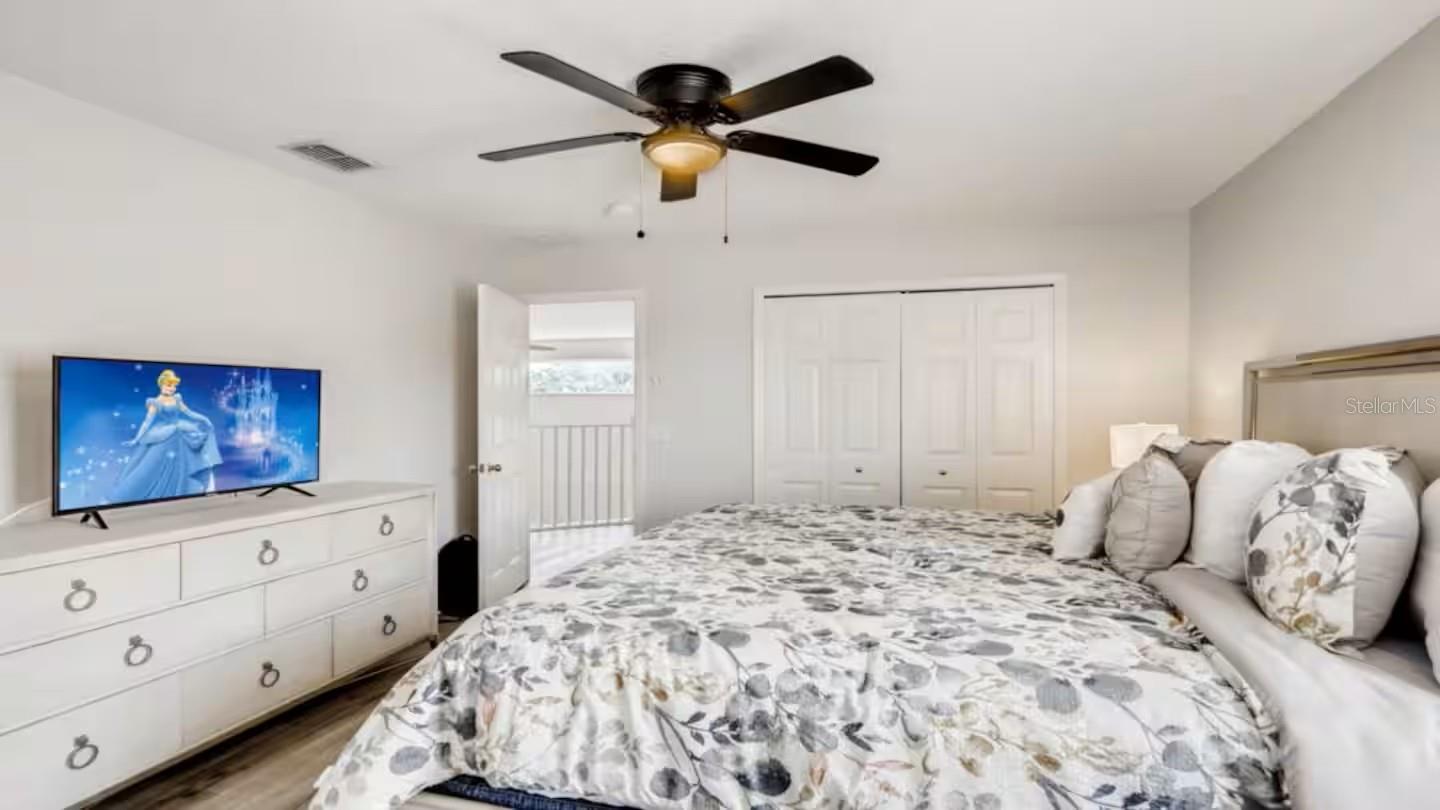 Image 16 of 34 For 8527 La Isla Drive