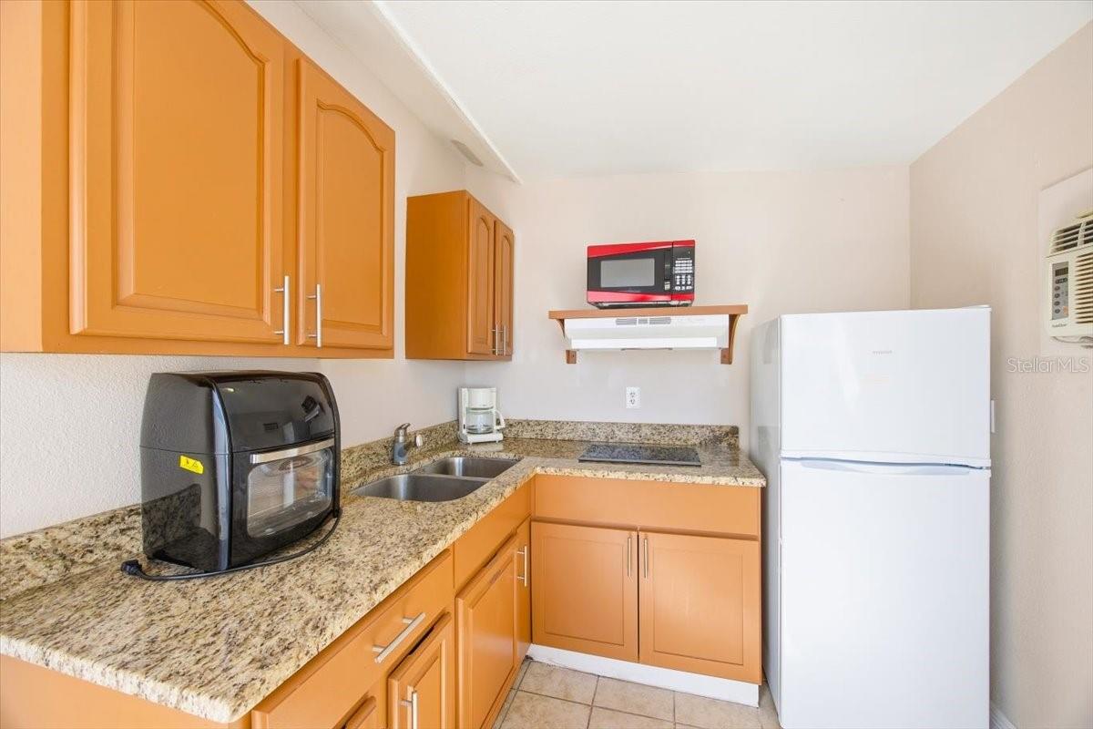 Image 25 of 36 For 5681 Tulip Avenue