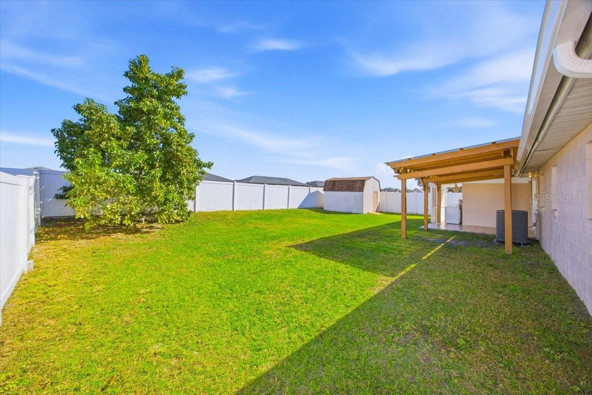 Image 5 of 36 For 5681 Tulip Avenue