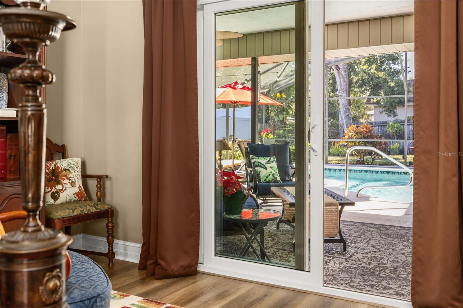 Image 14 of 80 For 1737 Queen Palm Drive