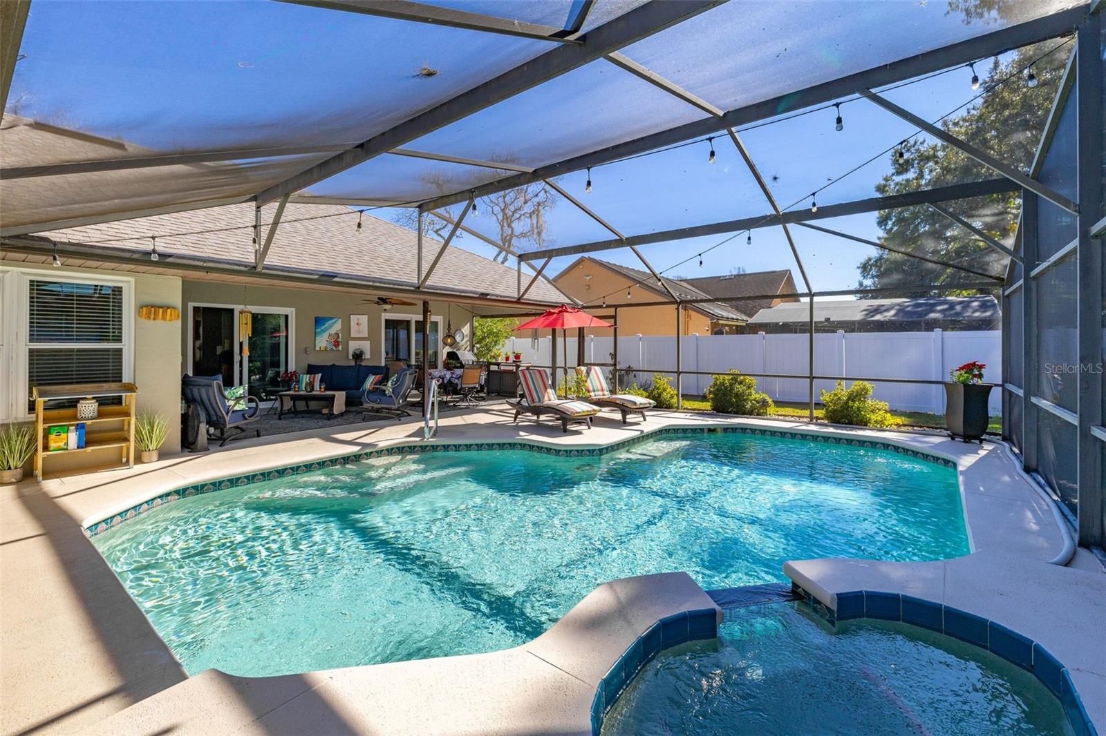 Image 2 of 80 For 1737 Queen Palm Drive