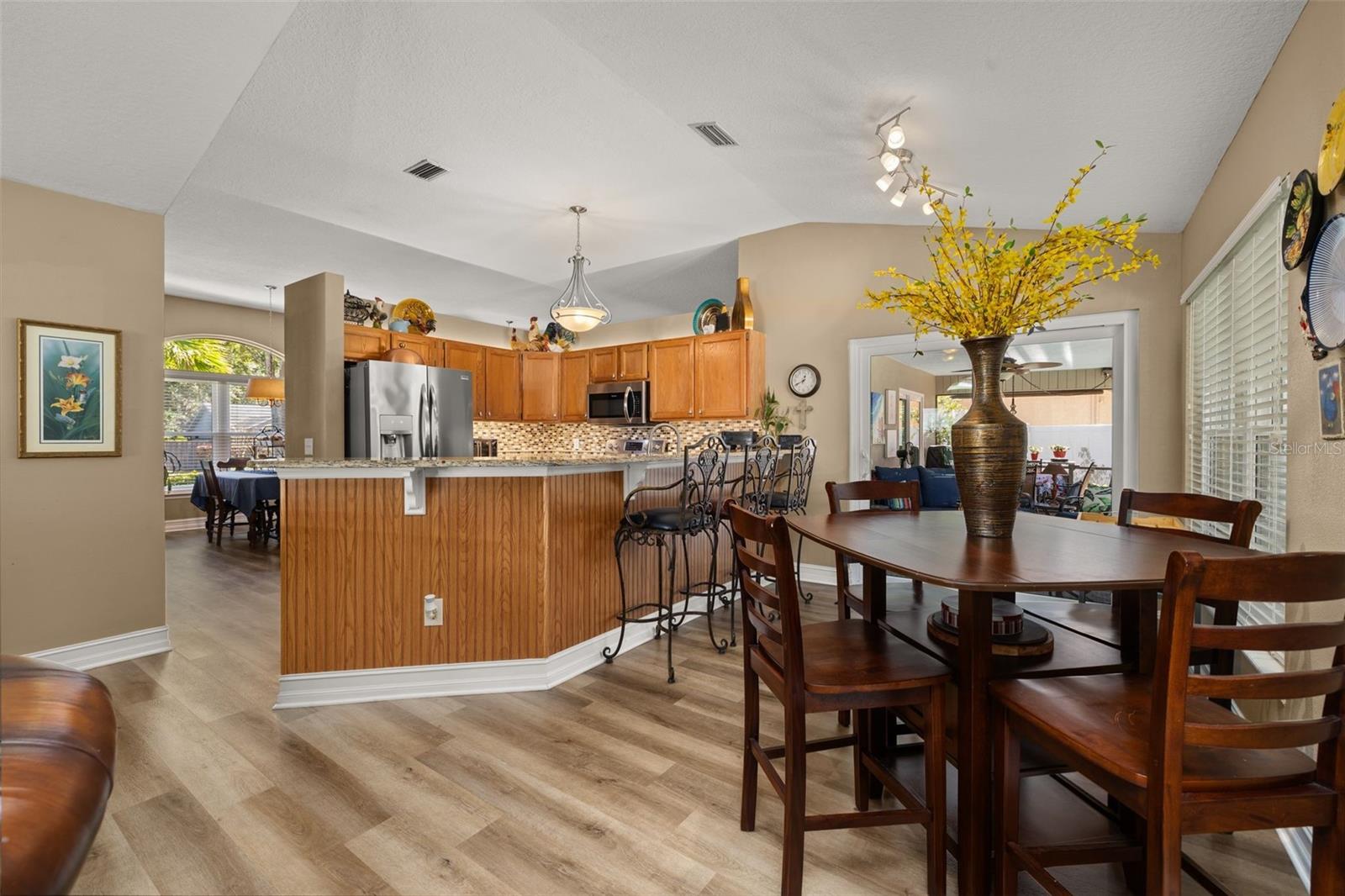 Image 22 of 80 For 1737 Queen Palm Drive