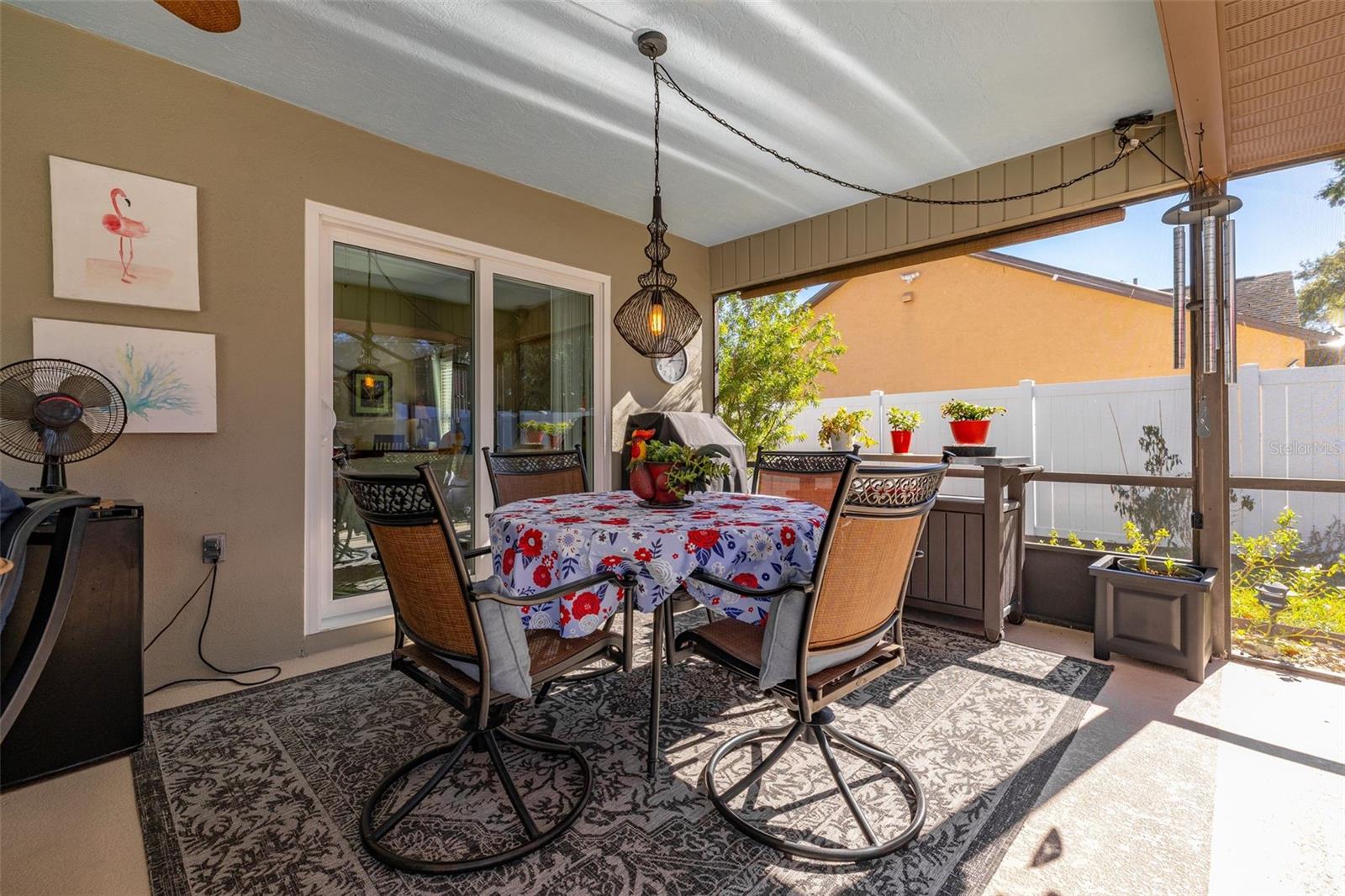 Image 35 of 80 For 1737 Queen Palm Drive