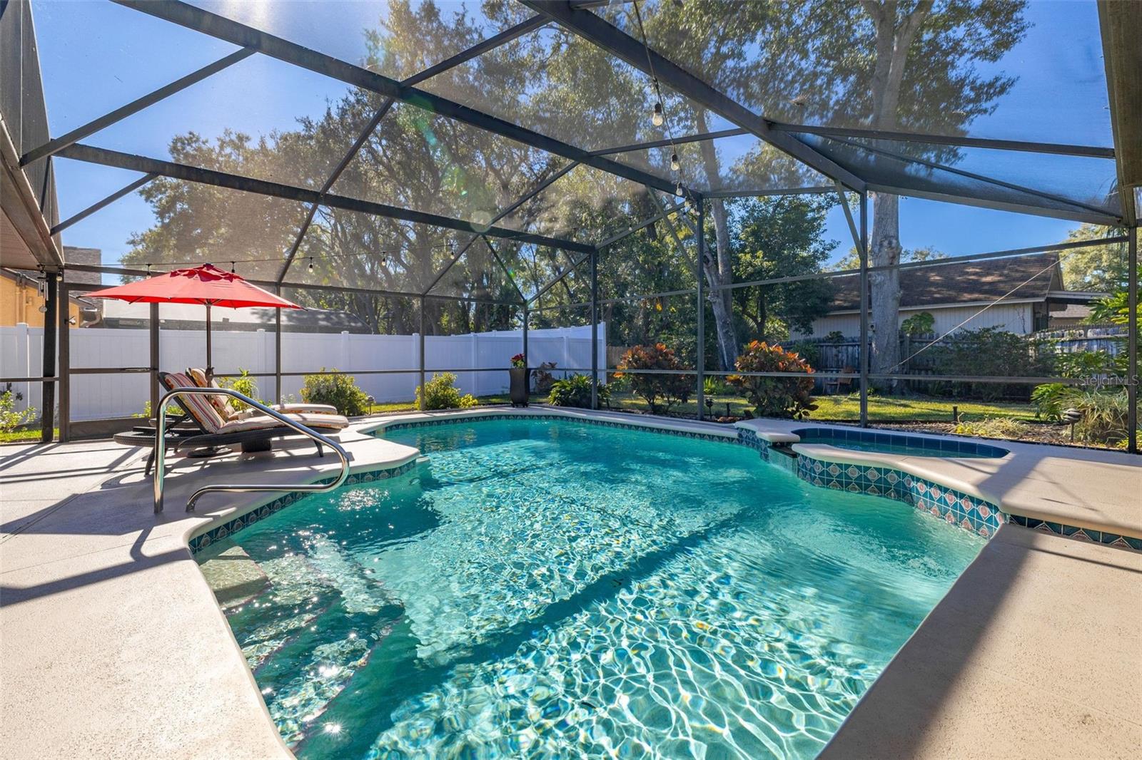 Image 40 of 80 For 1737 Queen Palm Drive