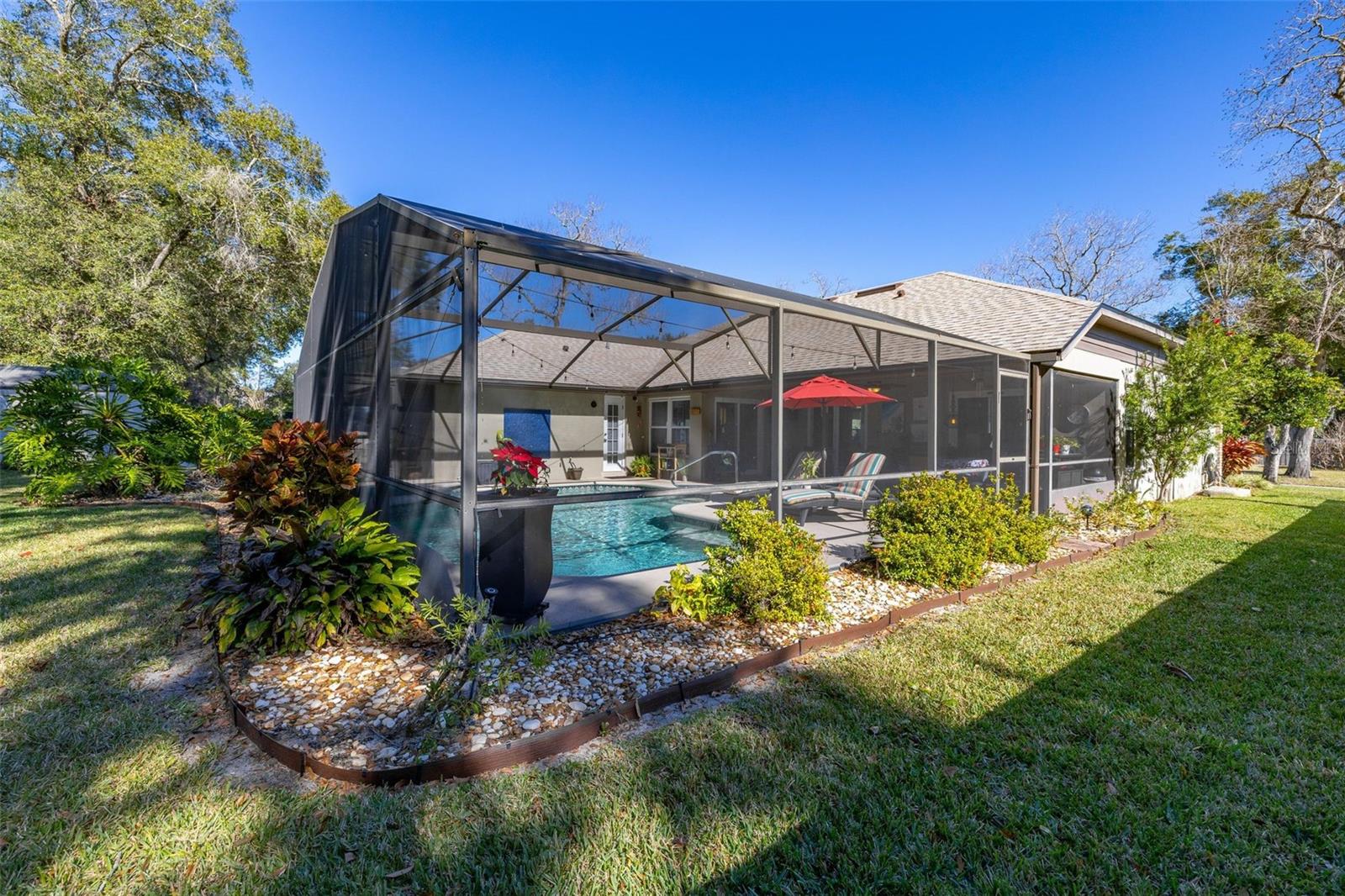 Image 47 of 80 For 1737 Queen Palm Drive