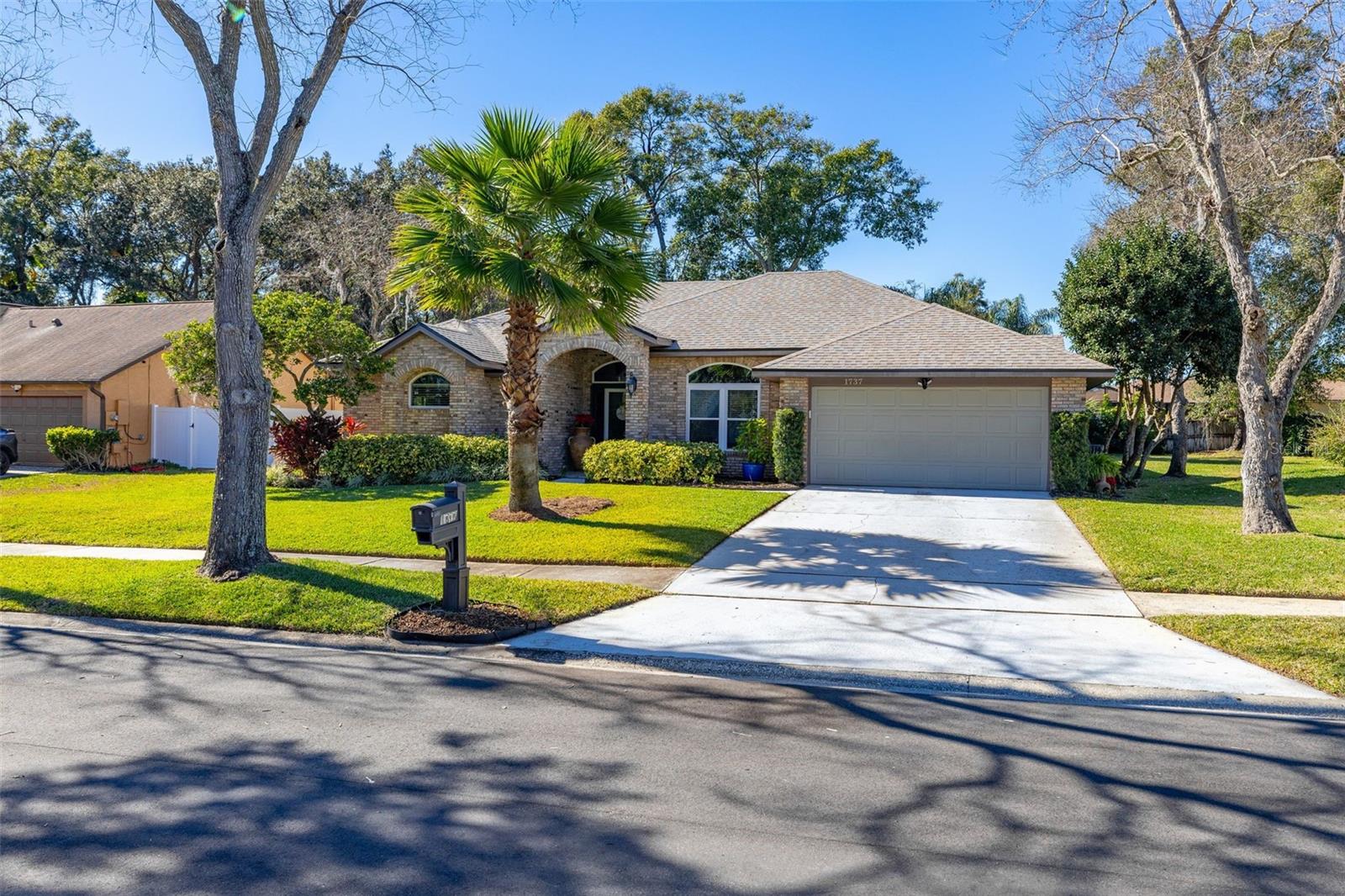 Image 77 of 80 For 1737 Queen Palm Drive