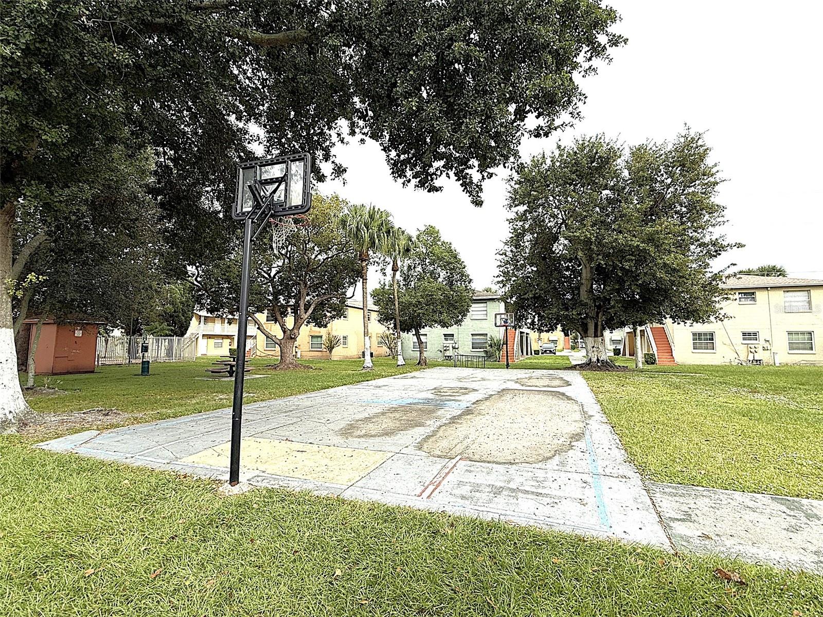 Image 17 of 17 For 698 Michigan Court 4