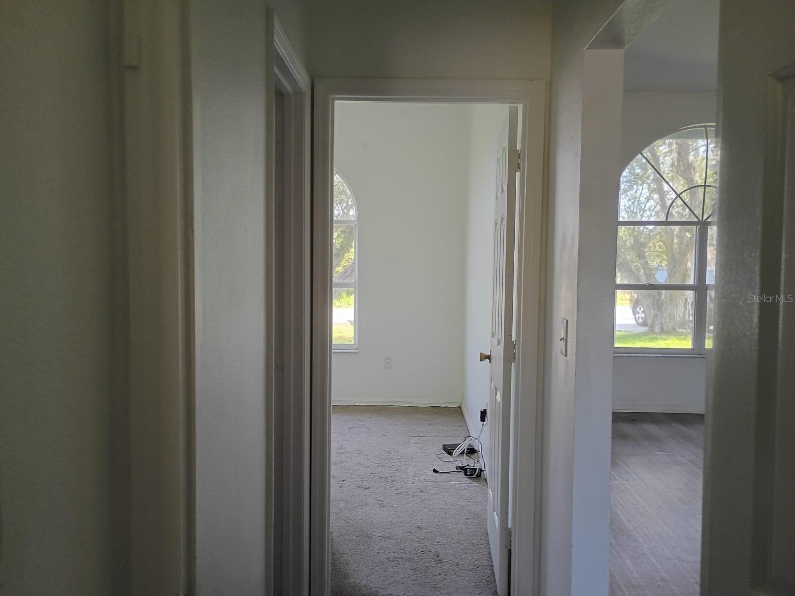 Image 10 of 14 For 829 Blanc Court