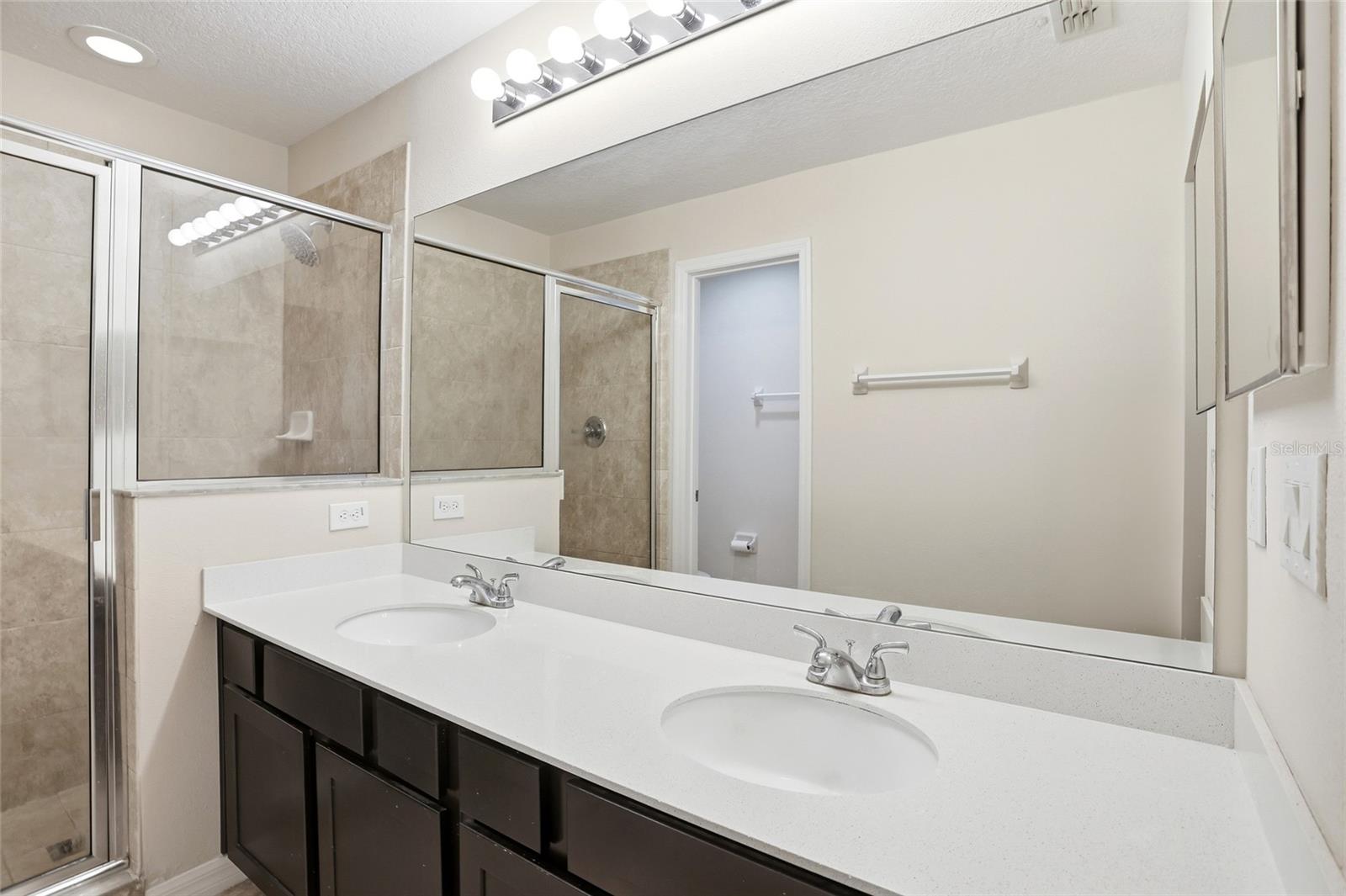 Image 23 of 31 For 2428 Seven Oaks Drive