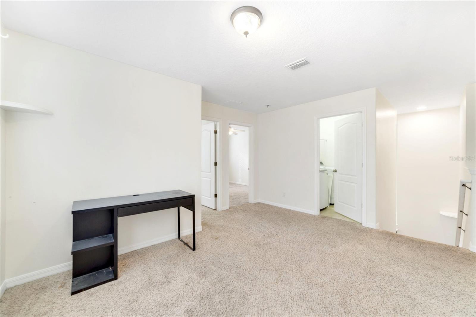 Image 17 of 46 For 1812 Leather Fern Drive