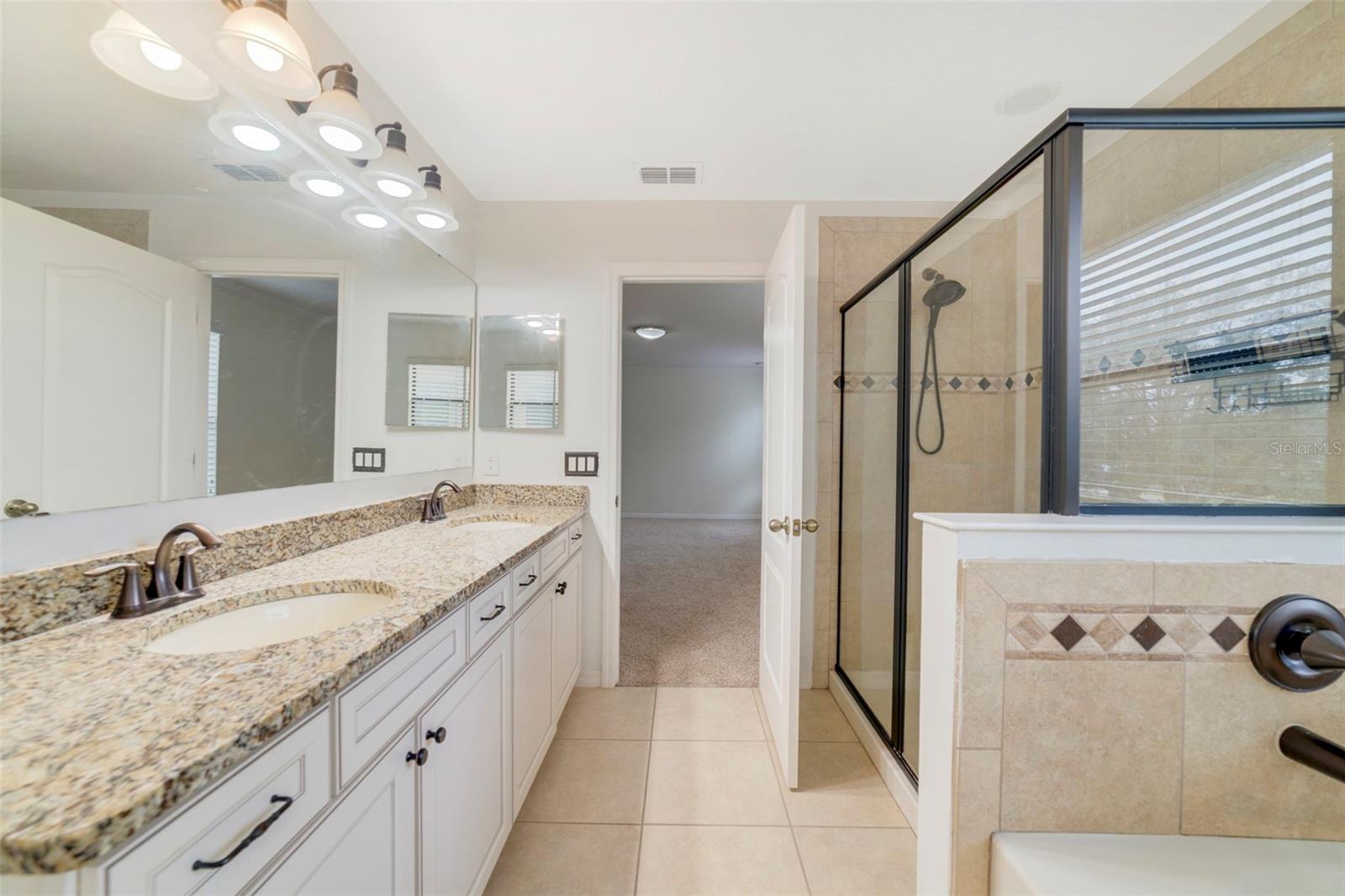 Image 24 of 46 For 1812 Leather Fern Drive