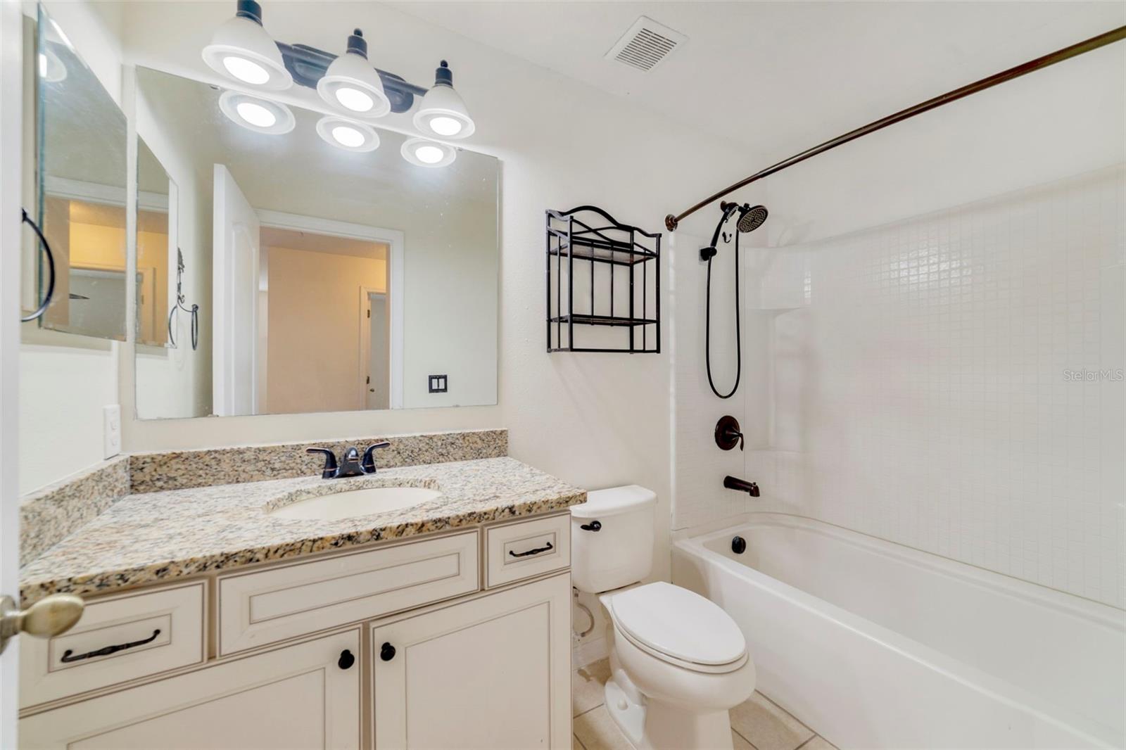 Image 32 of 46 For 1812 Leather Fern Drive