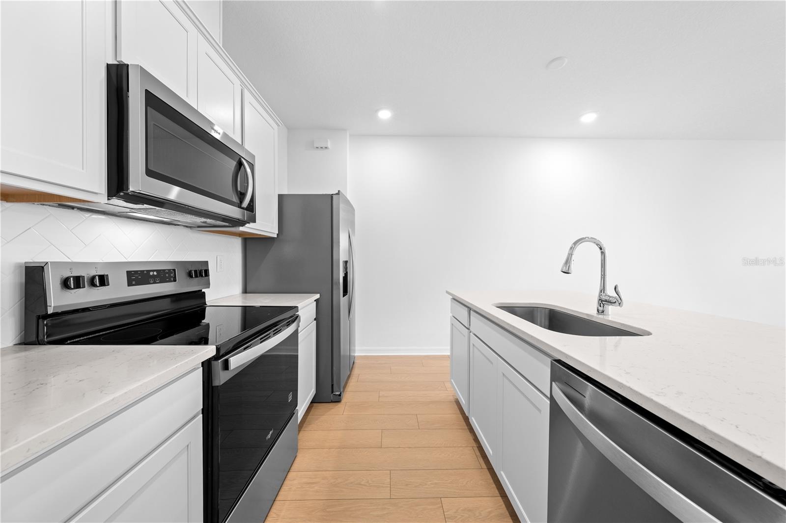 Image 11 of 46 For 11240 Blue Bay Drive