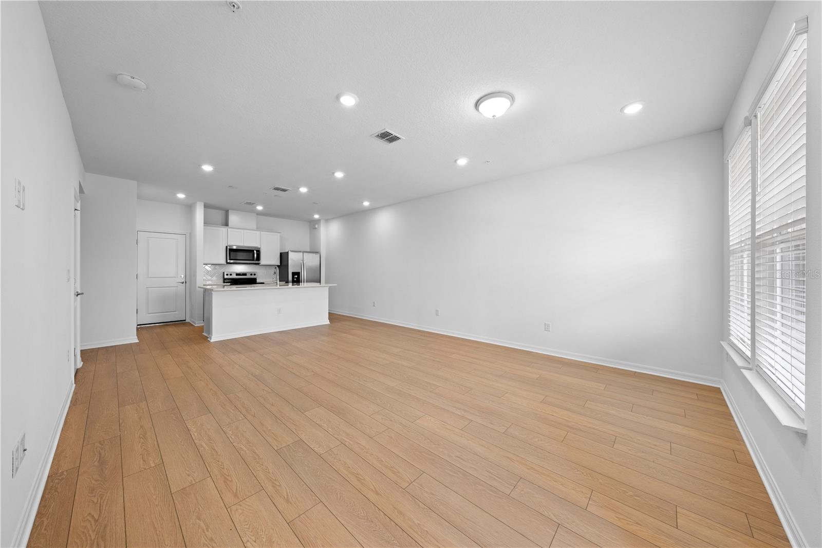 Image 17 of 46 For 11240 Blue Bay Drive