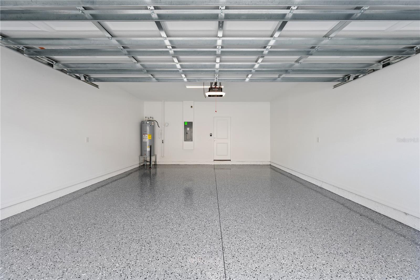 Image 34 of 46 For 11240 Blue Bay Drive