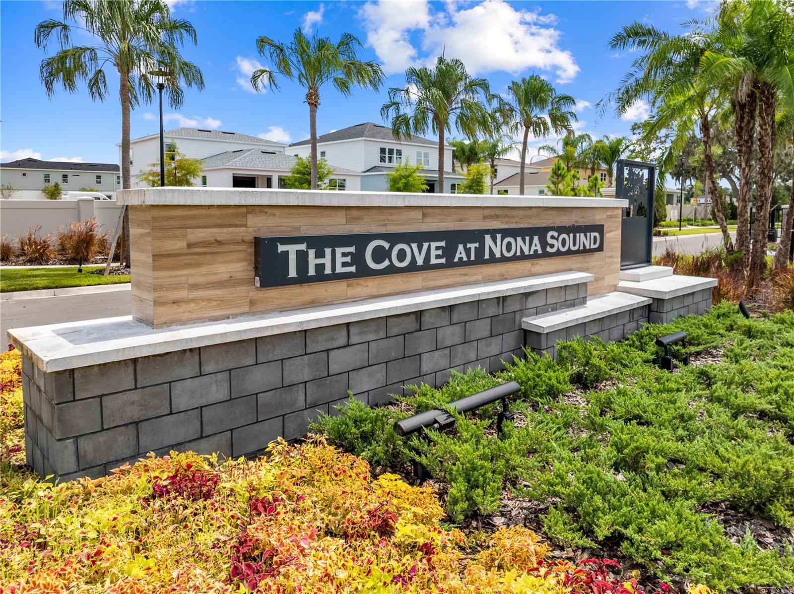 Image 4 of 46 For 11240 Blue Bay Drive