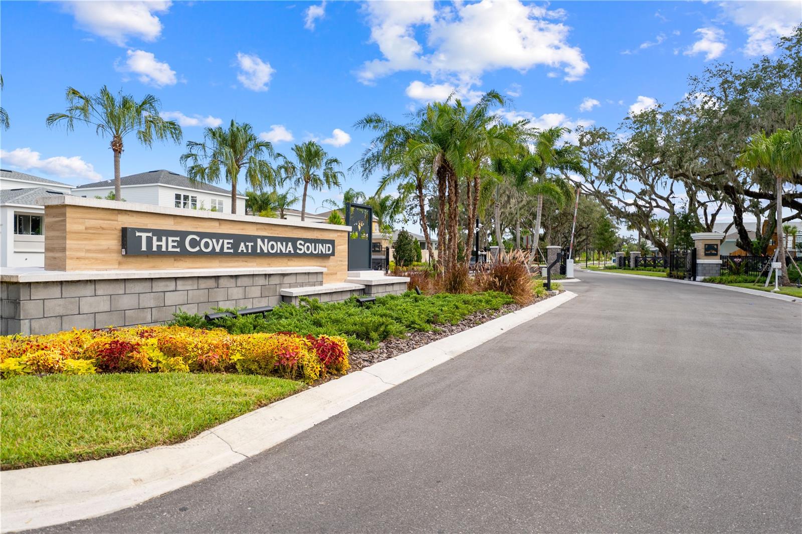 Image 5 of 46 For 11240 Blue Bay Drive