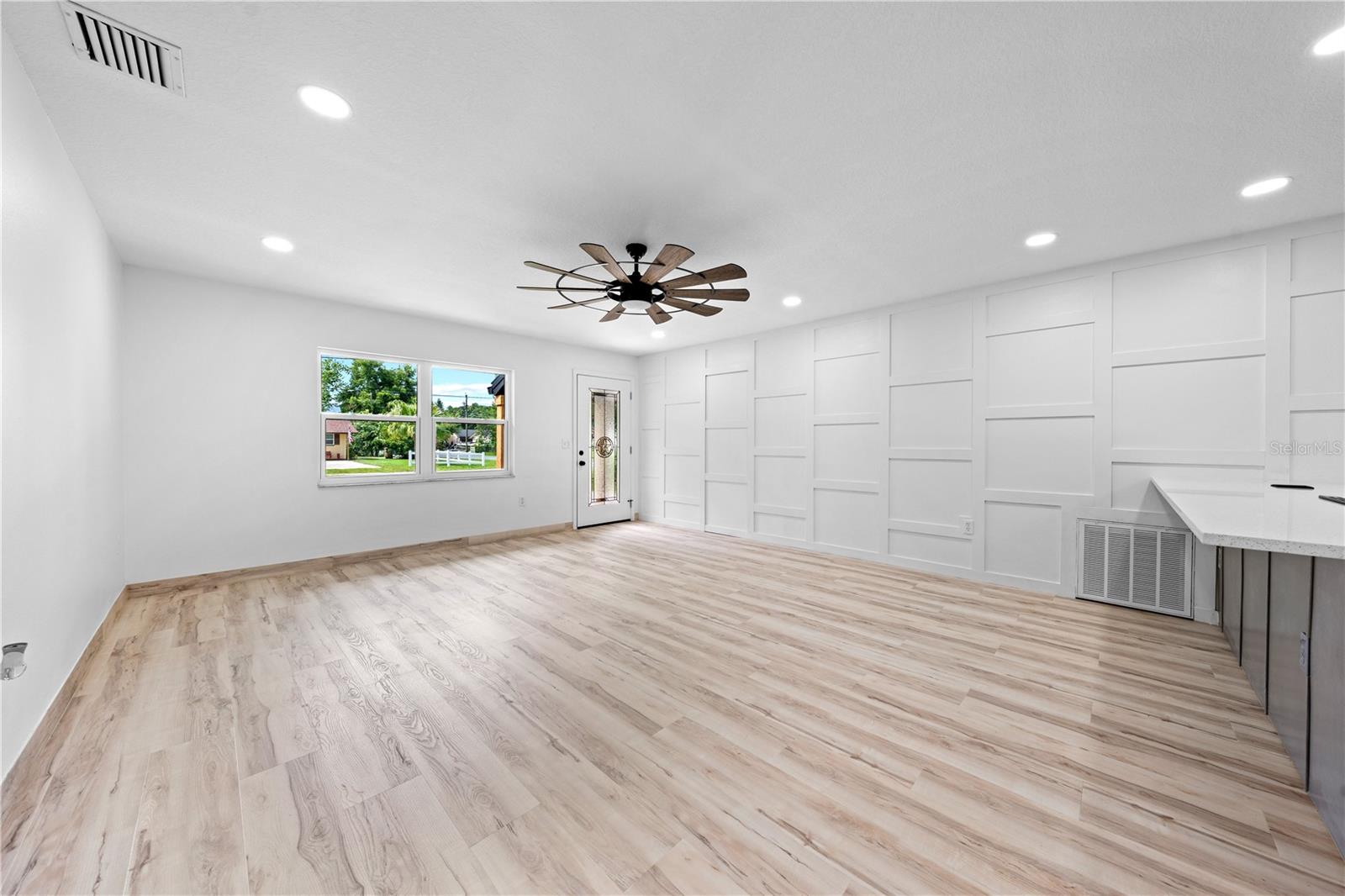 Image 22 of 70 For 4751 Meadow Drive