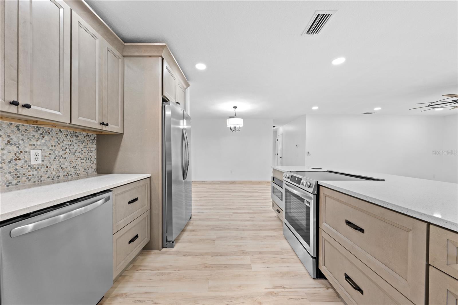 Image 34 of 70 For 4751 Meadow Drive