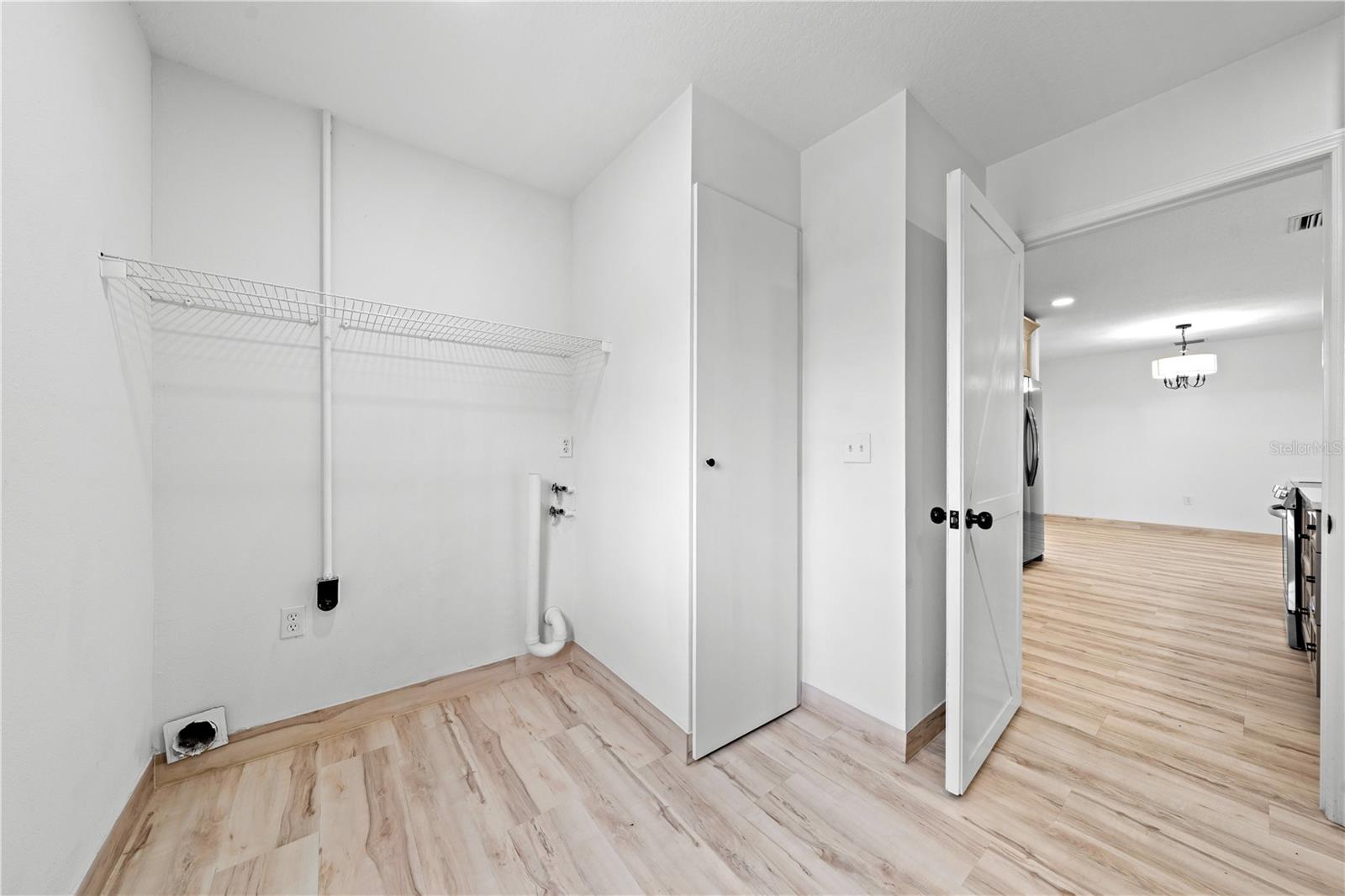 Image 39 of 70 For 4751 Meadow Drive