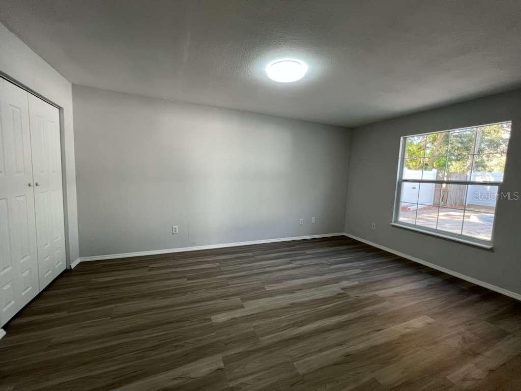 Image 11 of 24 For 1731 Avenue C Ne