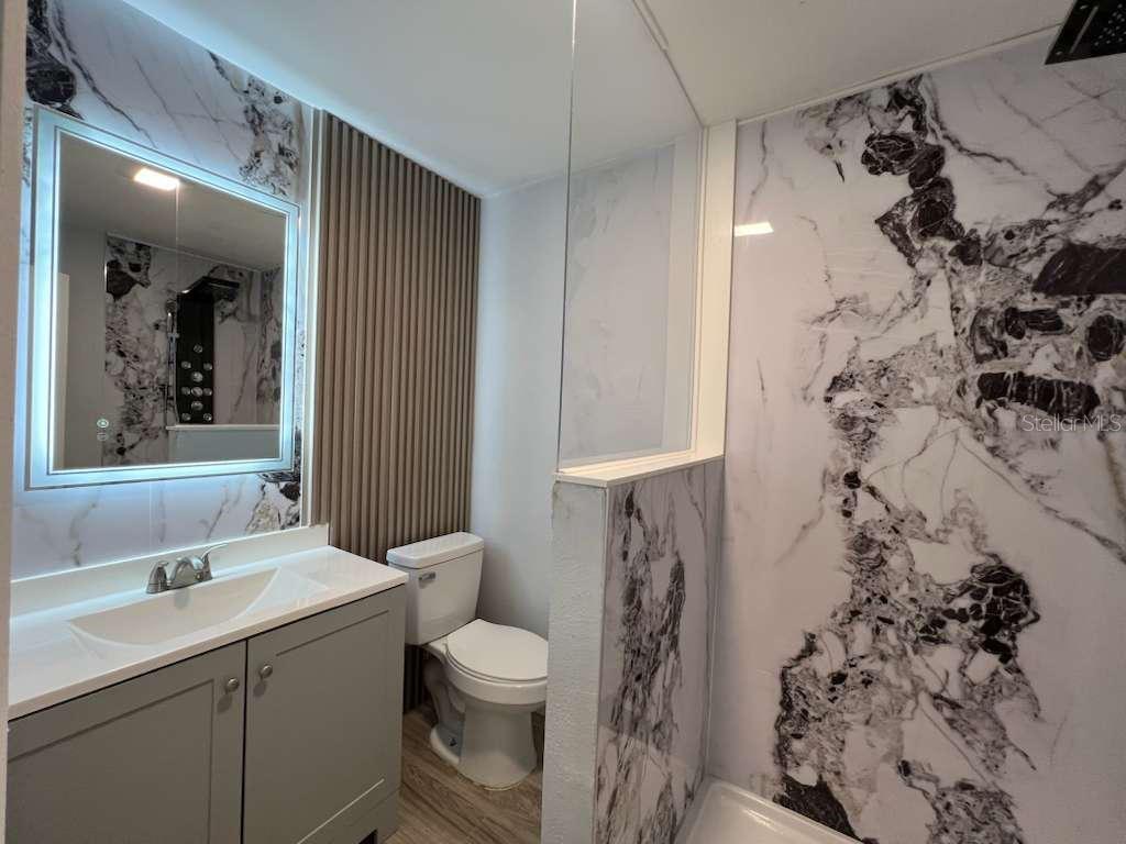 Image 13 of 24 For 1731 Avenue C Ne