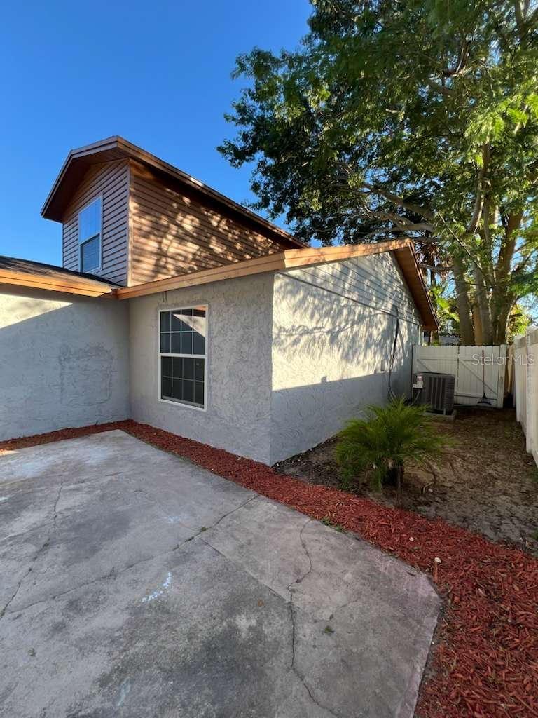 Image 16 of 24 For 1731 Avenue C Ne